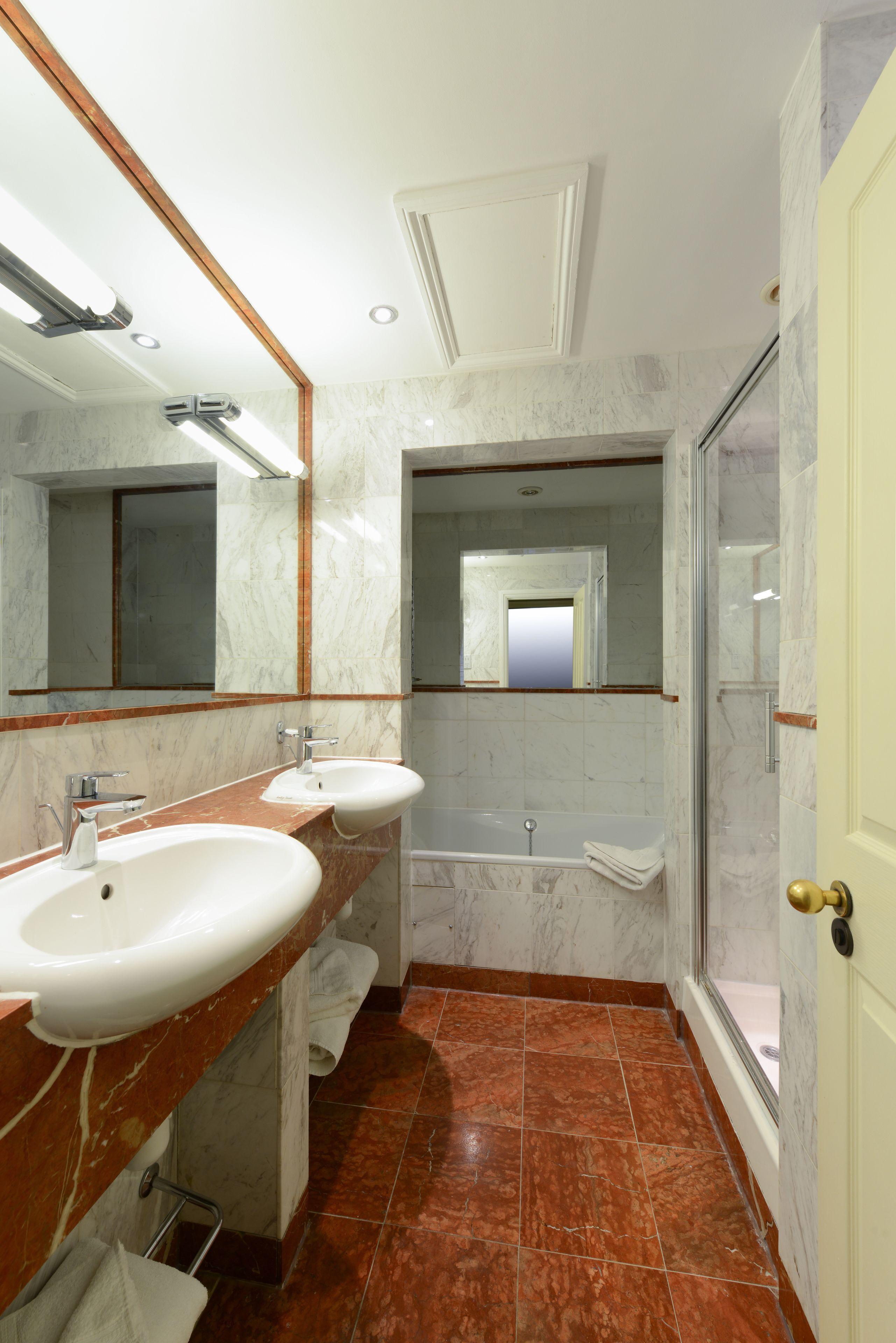 Pasha Suite